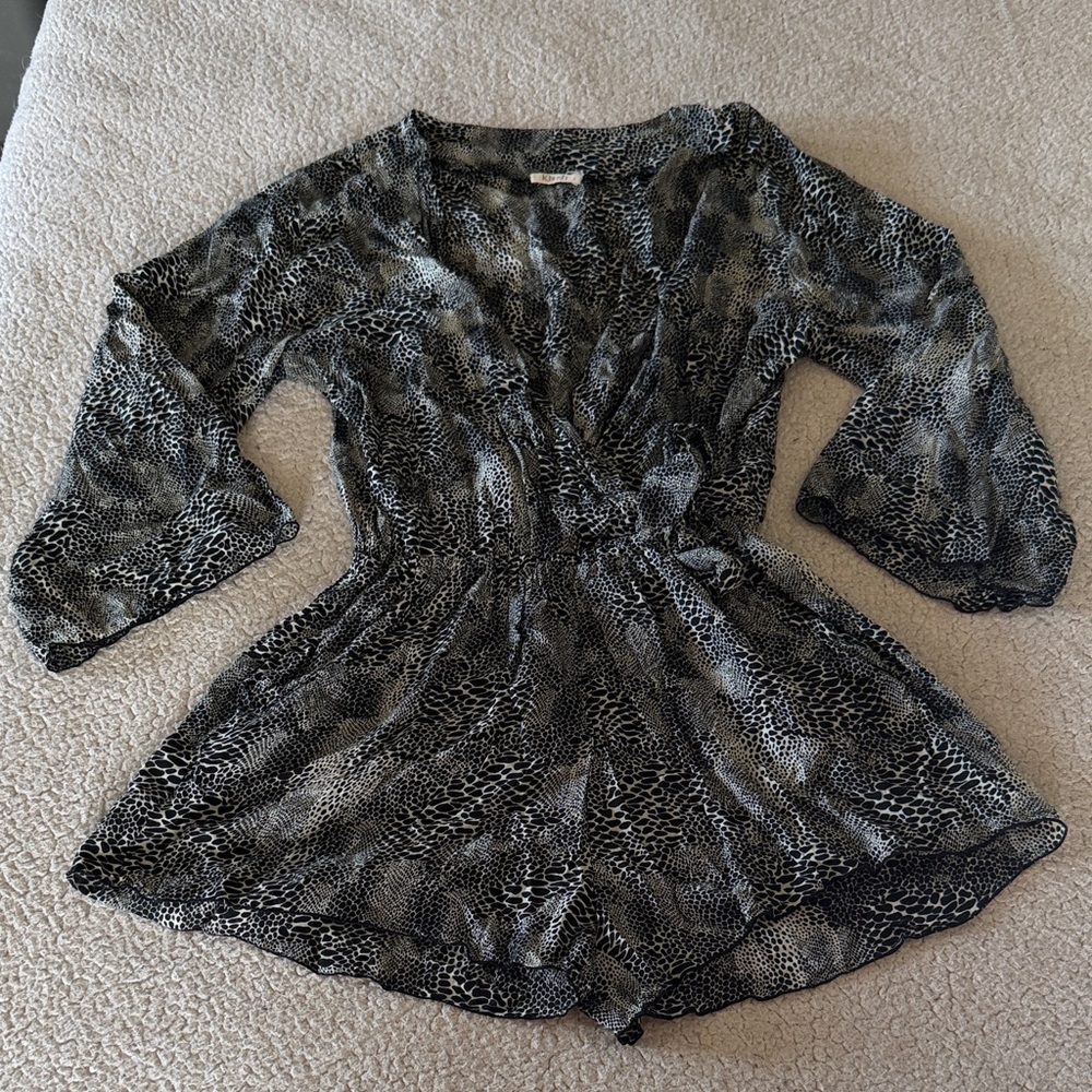 Khush Bohemian Black and Cream Patterned Romper Large